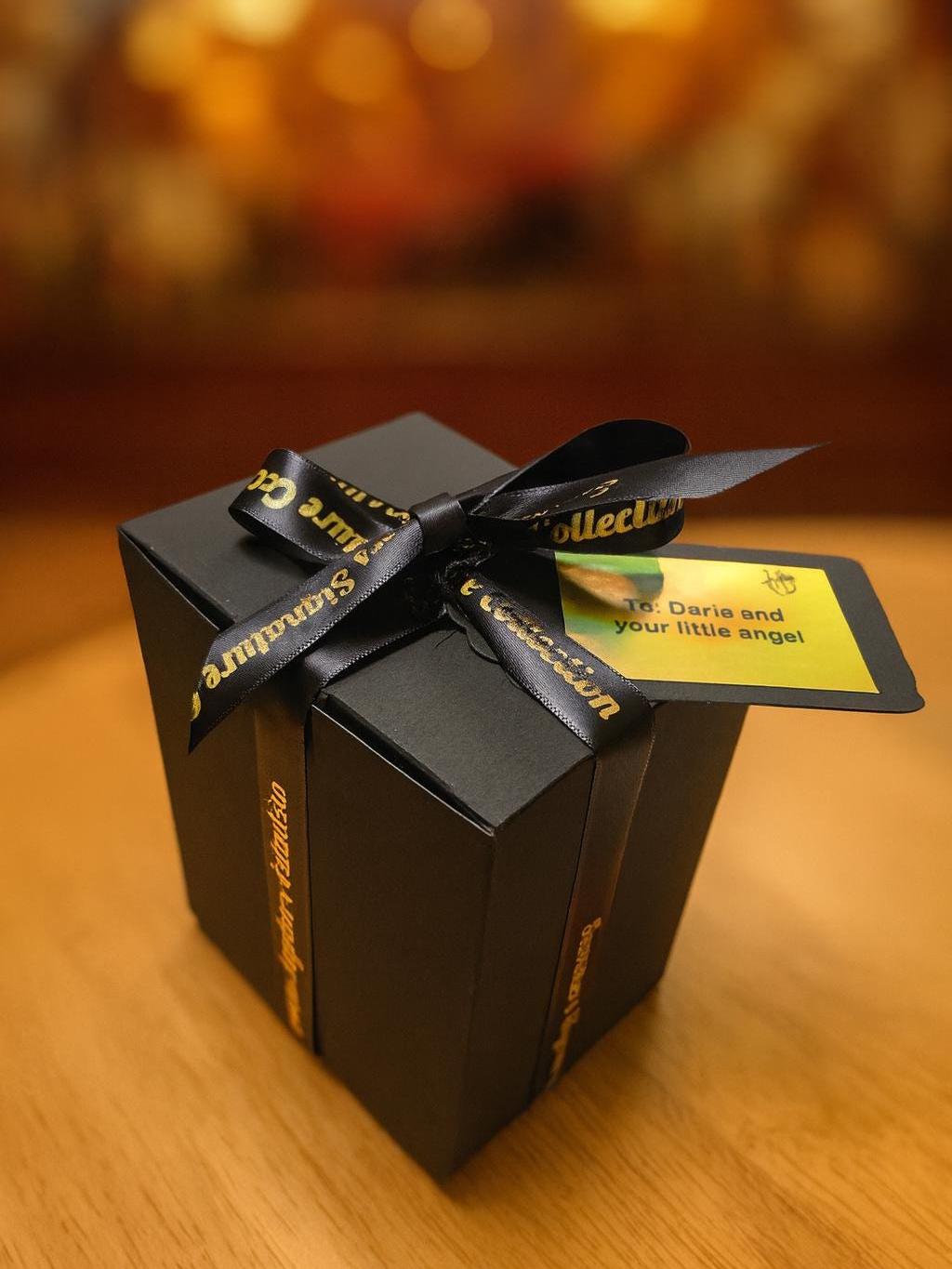 Cosy Paws Christmas Candle | Christmas | Beeswax Candles