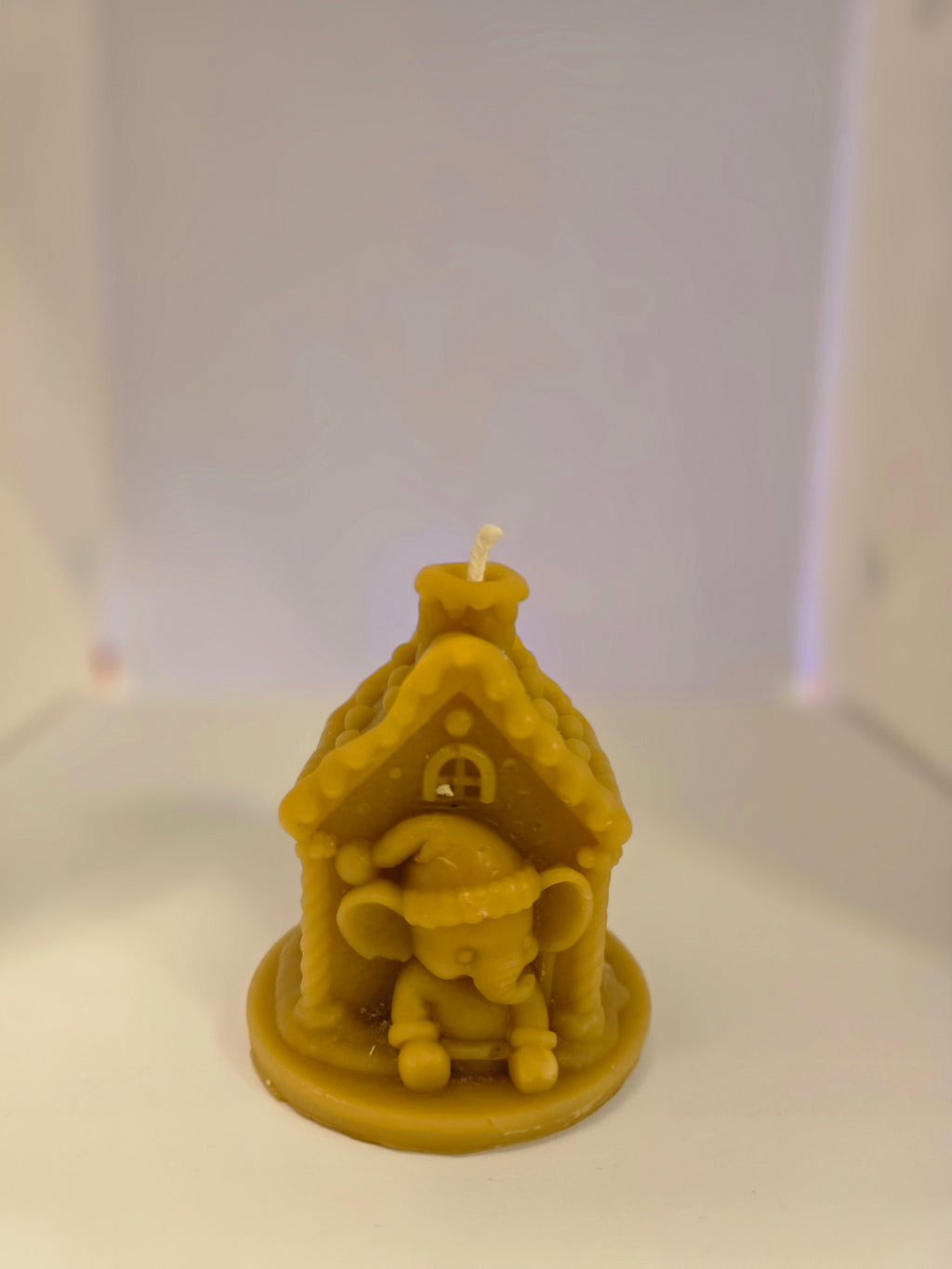 Christmas Elephant of the Gingerbread Hollow | Beeswax Candle