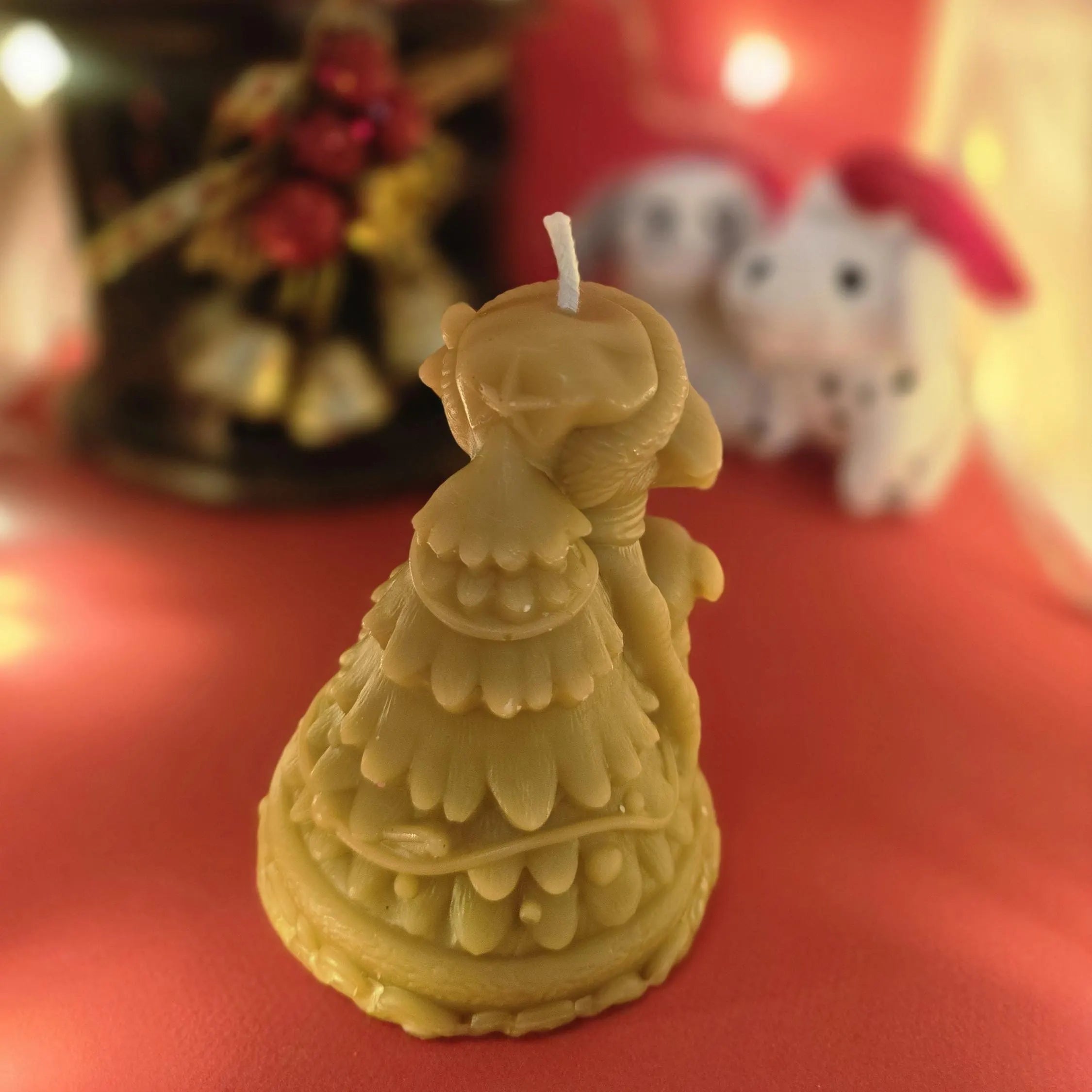 Cosy Paws Christmas Candle | Christmas | Beeswax Candles