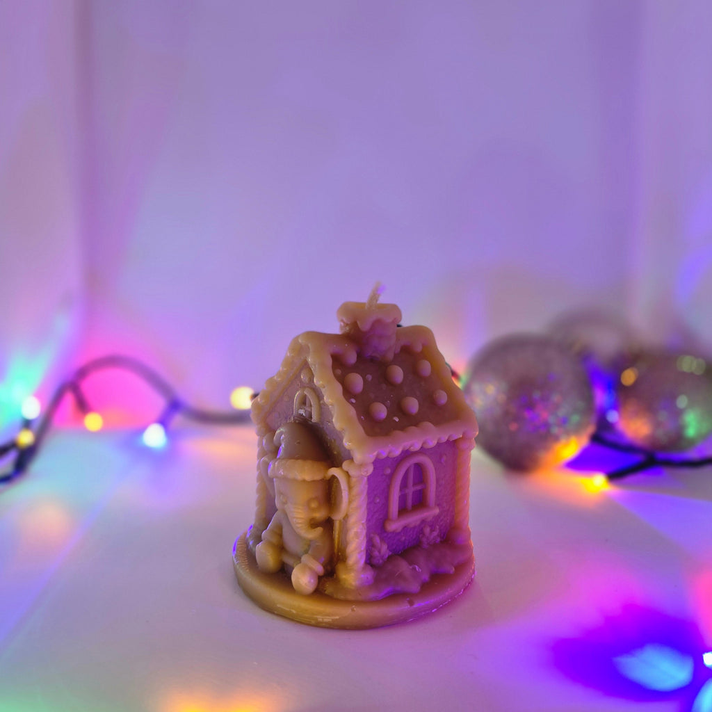 Christmas Elephant of the Gingerbread Hollow | Beeswax Candle