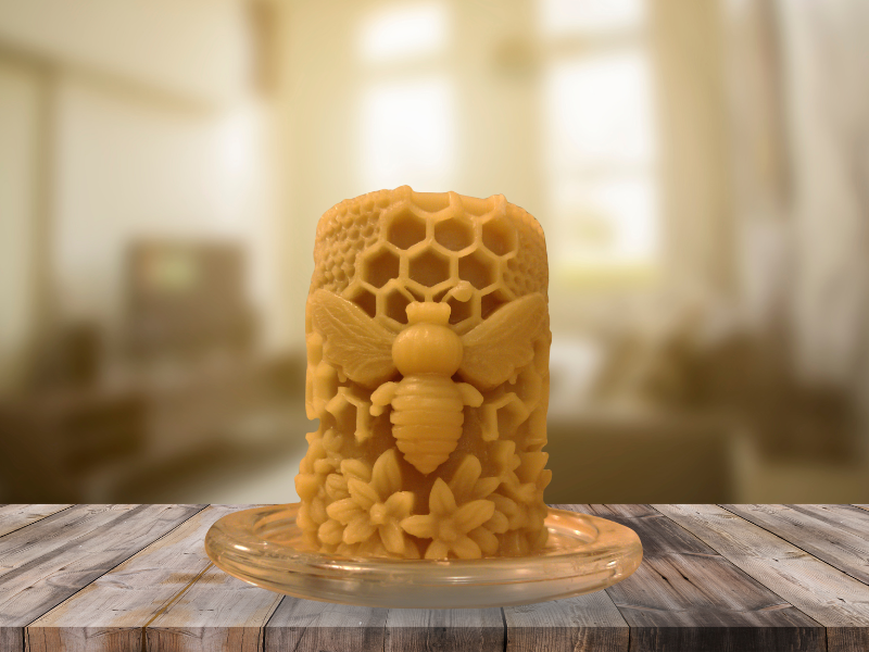 The Summers Honeycomb Bee (Signature Collection) – 100% Natural Beeswax Candle | Handcrafted from the Hive