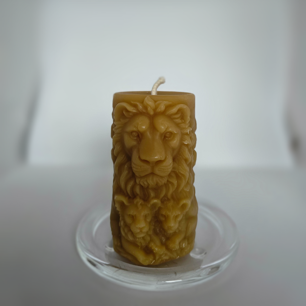 Lion King & Cubs |The Wildlight Collection | 100% Beeswax Candle