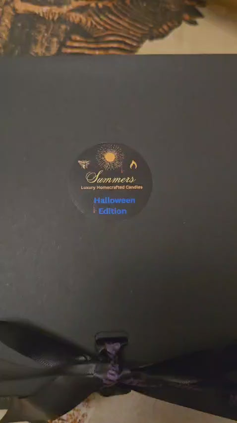 Halloween Beeswax Scented Candle Gift Box: 3 Skeletons